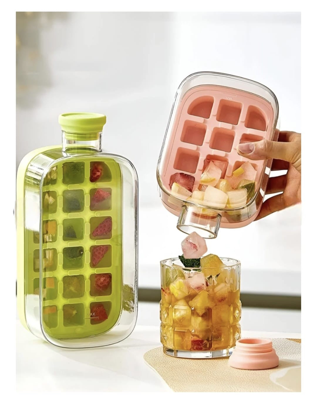 2-in-1 Foldable Ice Cube Tray 🧊 with Storage Box & Reusable Straw ❄️